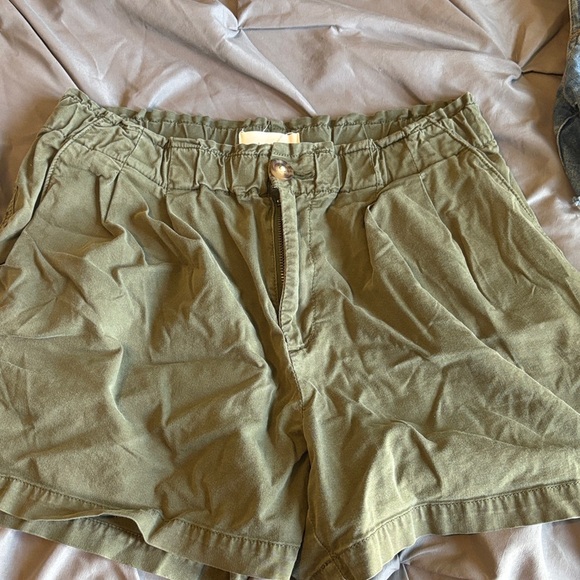LOFT Khaki Women's Cargo Shorts - Picture 1 of 5